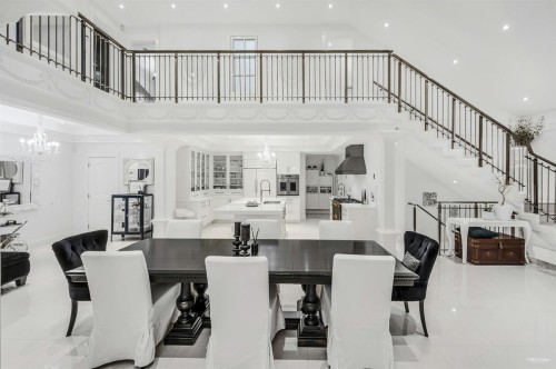 4511 Capilano Road, North Vancouver, BC 