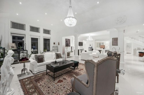 4511 Capilano Road, North Vancouver, BC 