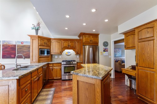 408 Riverview Crescent, Coquitlam, BC 