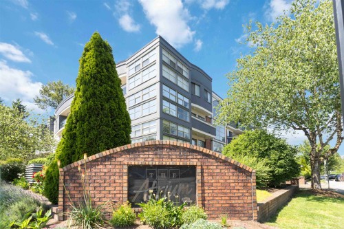 402-12025 207a Street  Maple Ridge, BC V2X 0R3