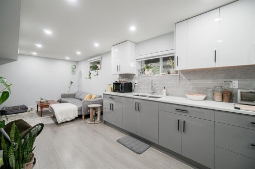 353 Laurentian Crescent, Coquitlam, BC 