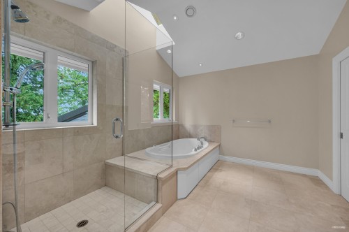 963 Pacific Drive, Delta, BC 