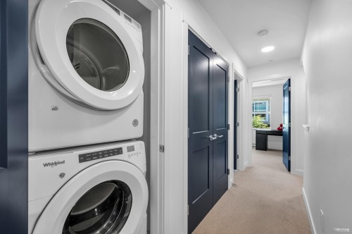 103-707 Robinson Street, Coquitlam, BC 