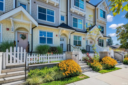 103-707 Robinson Street, Coquitlam, BC 