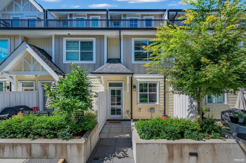 103-707 Robinson Street, Coquitlam, BC 