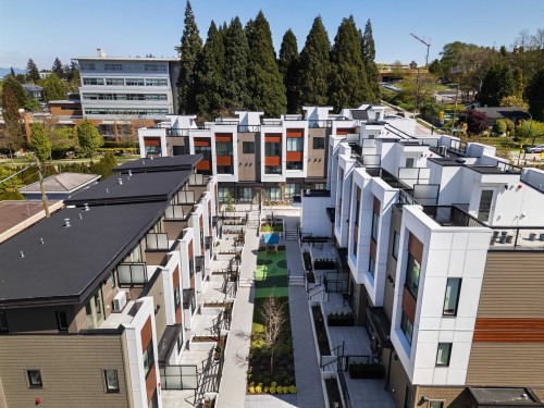 885 33Rd Avenue W, Vancouver, BC 