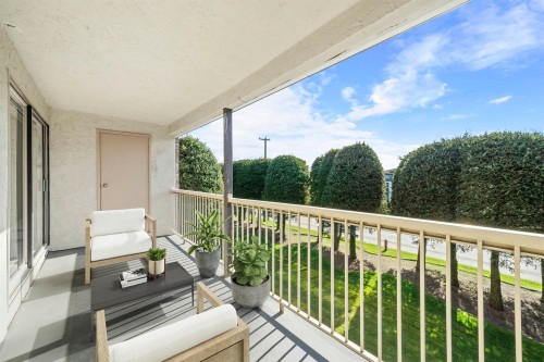 209-7631 Steveston Highway, Richmond, BC 