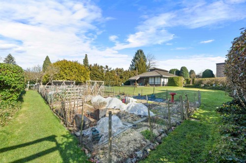 209-7631 Steveston Highway, Richmond, BC 