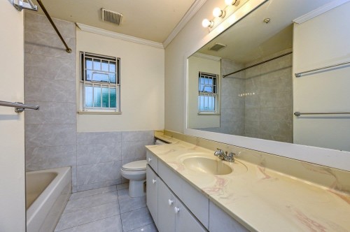 3315 Charles Street, Vancouver, BC 