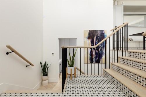 2502 33Rd Avenue W, Vancouver, BC 