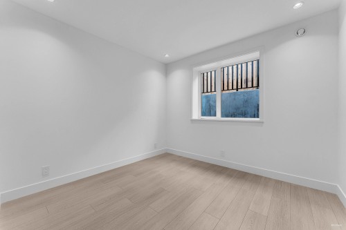 615 6Th Street E, North Vancouver, BC 