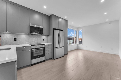 615 6Th Street E, North Vancouver, BC 