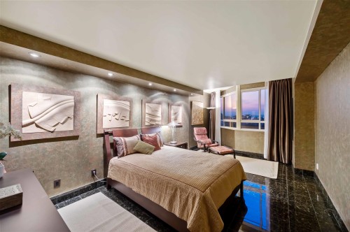 2201-909 Burrard Street, Vancouver, BC 