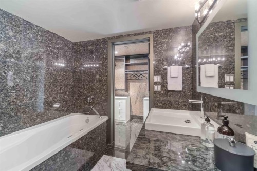 2201-909 Burrard Street, Vancouver, BC 