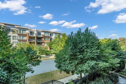 223-9388 Tomicki Avenue, Richmond, BC 