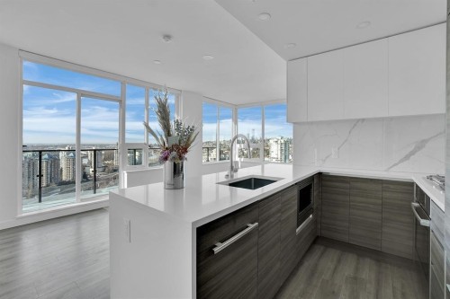 2702-823 Carnarvon Street, New Westminster, BC 