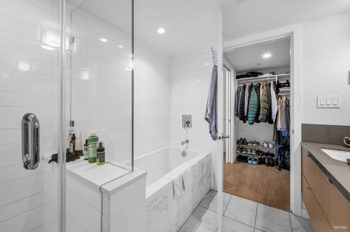 2504-8189 Cambie Street, Vancouver, BC 