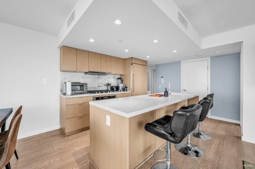 2504-8189 Cambie Street, Vancouver, BC 