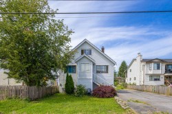 316 Pembina Street  New Westminster, BC V3M 5J6