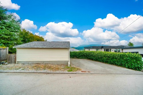 4066 Yale Street, Burnaby, BC 