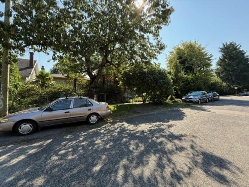 2274 Mclean Drive, Vancouver, BC 