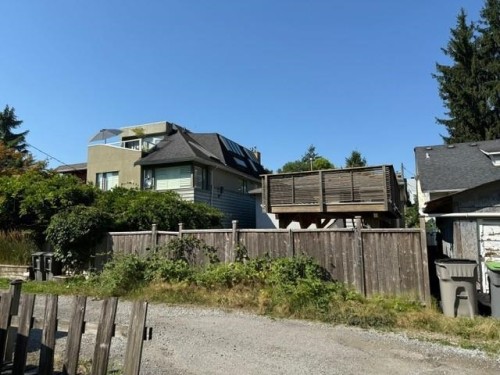 2274 Mclean Drive, Vancouver, BC 