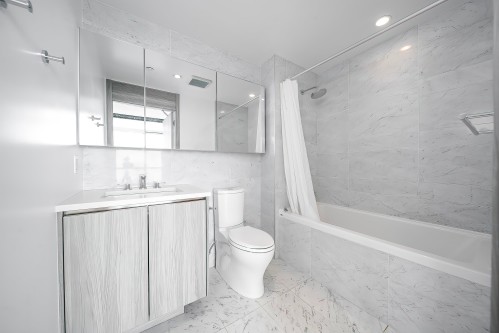 2702-4720 Lougheed Highway, Burnaby, BC 