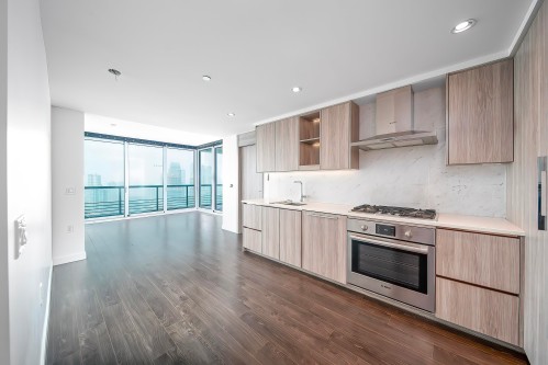 2702-4720 Lougheed Highway, Burnaby, BC 