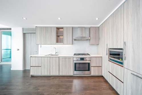 2702-4720 Lougheed Highway, Burnaby, BC 