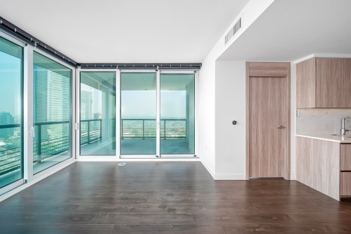 2702-4720 Lougheed Highway, Burnaby, BC 