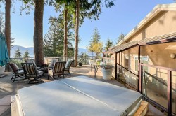 15 Oceanview Road  Lions Bay, BC V0N 2E0