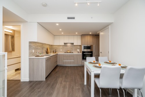 403-6633 Buswell Street, Richmond, BC 