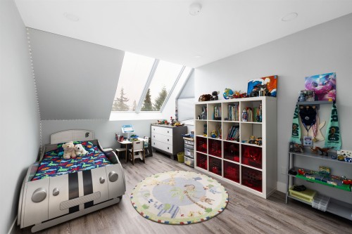 3722 Southridge Place, West Vancouver, BC 