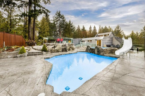 3722 Southridge Place, West Vancouver, BC 
