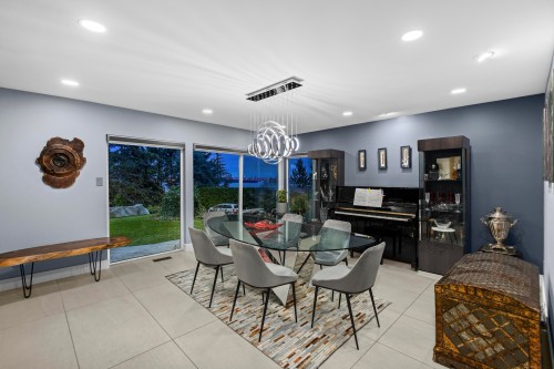 3722 Southridge Place, West Vancouver, BC 