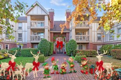 205-843 22nd Street  West Vancouver, BC V7V 4C1