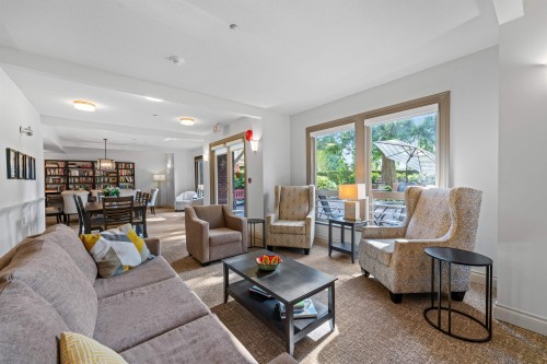 205-843 22Nd Street, West Vancouver, BC 