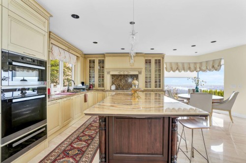 1409 Chartwell Drive, West Vancouver, BC 