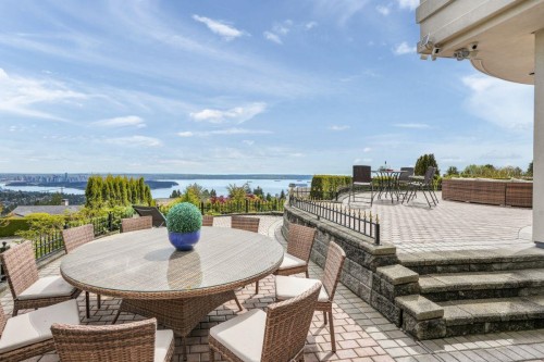 1409 Chartwell Drive, West Vancouver, BC 