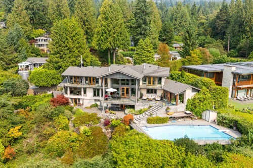 1408 31St Street, West Vancouver, BC 