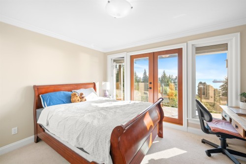 1408 31St Street, West Vancouver, BC 