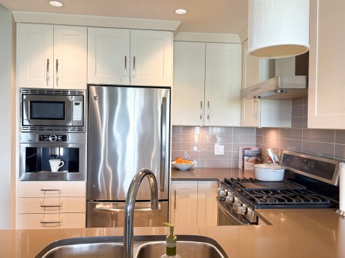 410-5011 Springs Boulevard, Delta, BC 