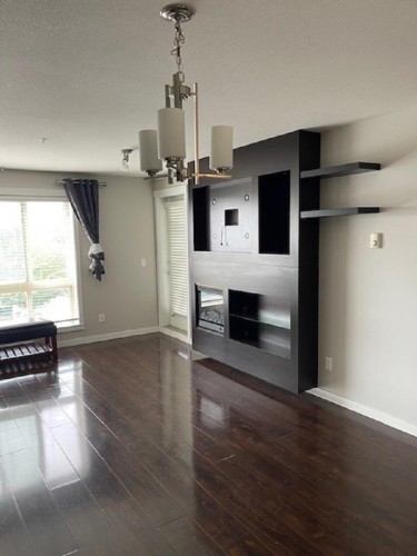 205-22318 Lougheed Highway, Maple Ridge, BC 