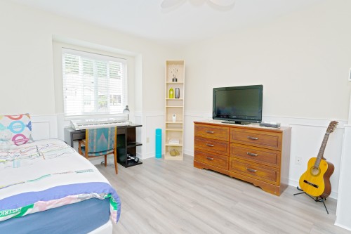 215-22515 116 Avenue, Maple Ridge, BC 