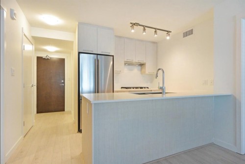 306-7708 Alderbridge Way, Richmond, BC 