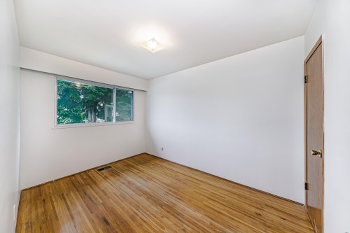 837 Regan Avenue, Coquitlam, BC 