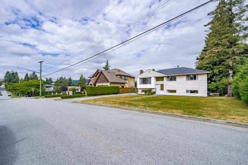 837 Regan Avenue, Coquitlam, BC 