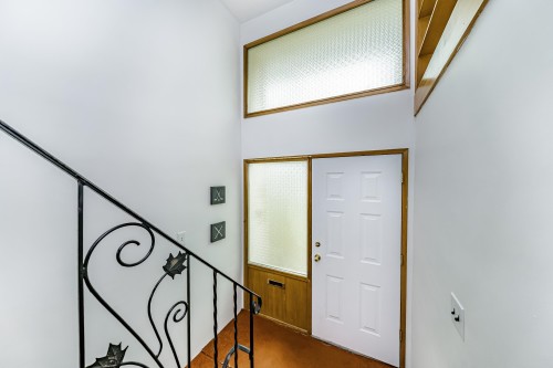 837 Regan Avenue, Coquitlam, BC 