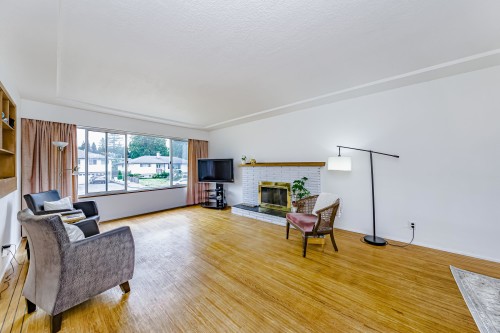 837 Regan Avenue, Coquitlam, BC 