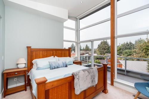 2007 Larson Road, North Vancouver, BC 